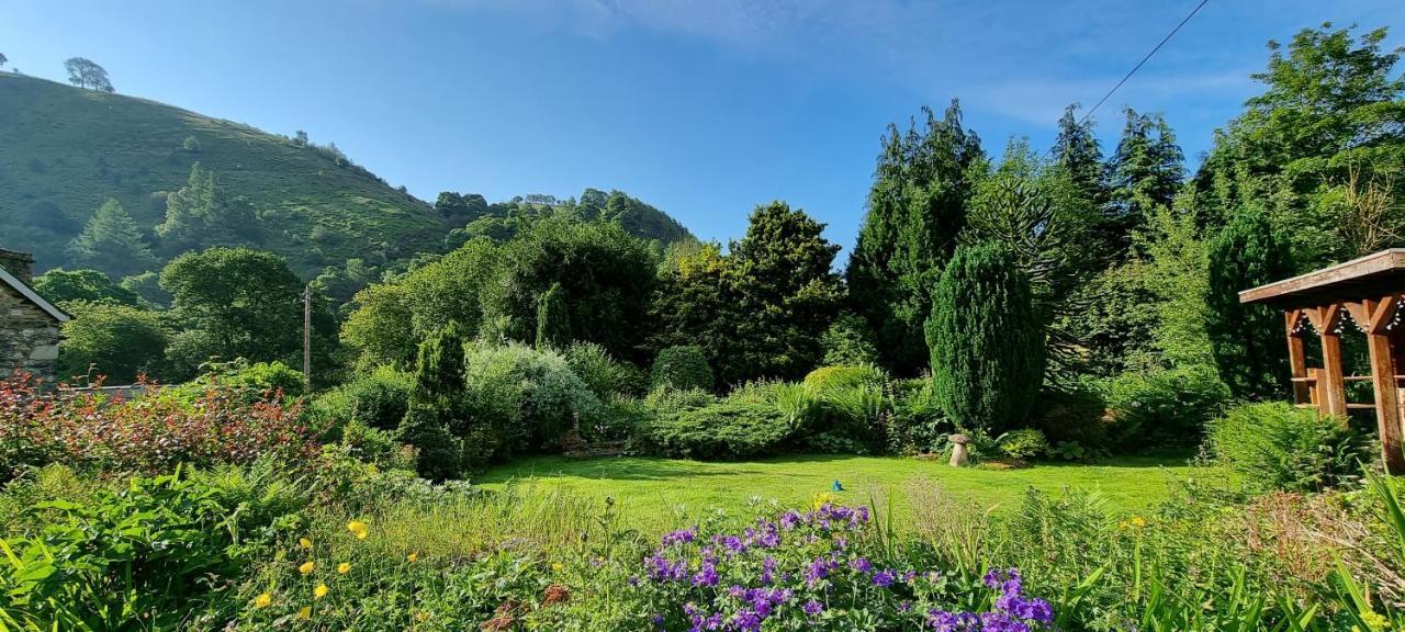 Llansantffraid Glyn Ceiriog Modern And Spacious 2 Bedroom Apartment With Free Parking מראה חיצוני תמונה